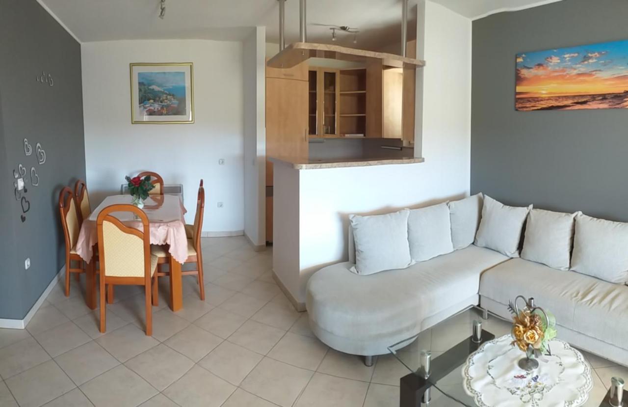 Apartment Rubin Kastela Bagian luar foto