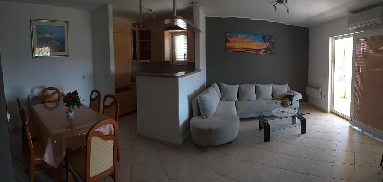 Apartment Rubin Kastela Bagian luar foto